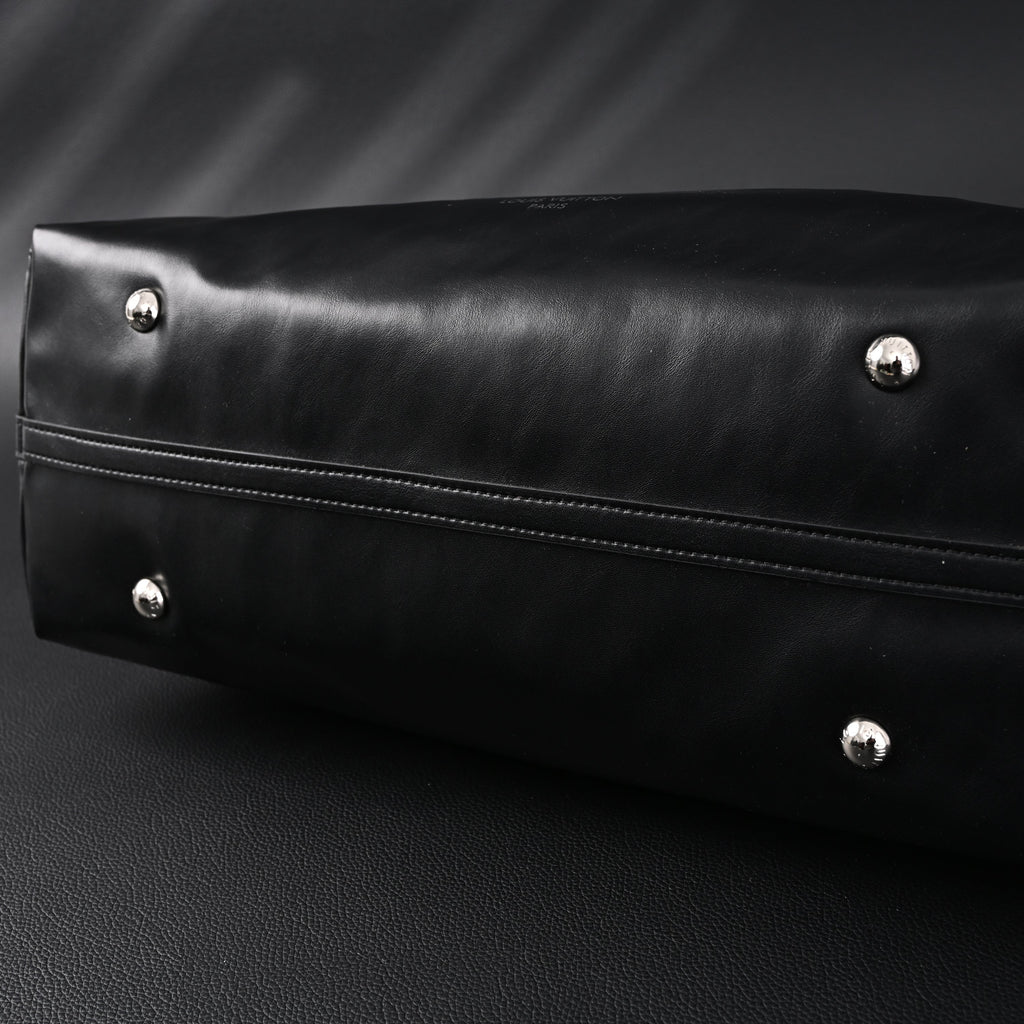 louis-vuitton-black-mahina-leather-hobo-shoulder-bag Tote